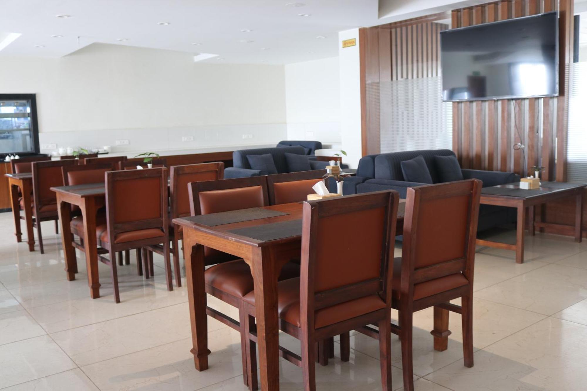Galaxy Garden Resort Bharatpur  Exterior foto